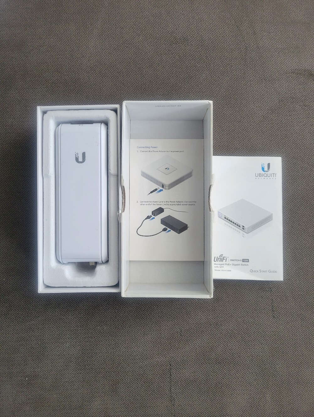 Ubiquiti UniFi Cloud Key UC-CK Gen 1 Network Controller w/ Box Cable Manual